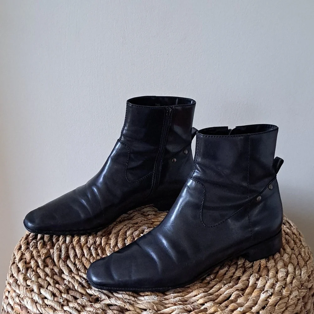 Talbots Womens Black‎ Leather Side Zip Square Toe Low Heel Ankle Booties S-7.5